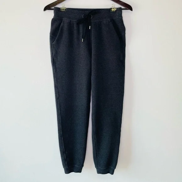 Lululemon Ribbed High-Rise Jogger 25" *7/8 Length in Heathered Black Size 4 - Picture 3 of 10